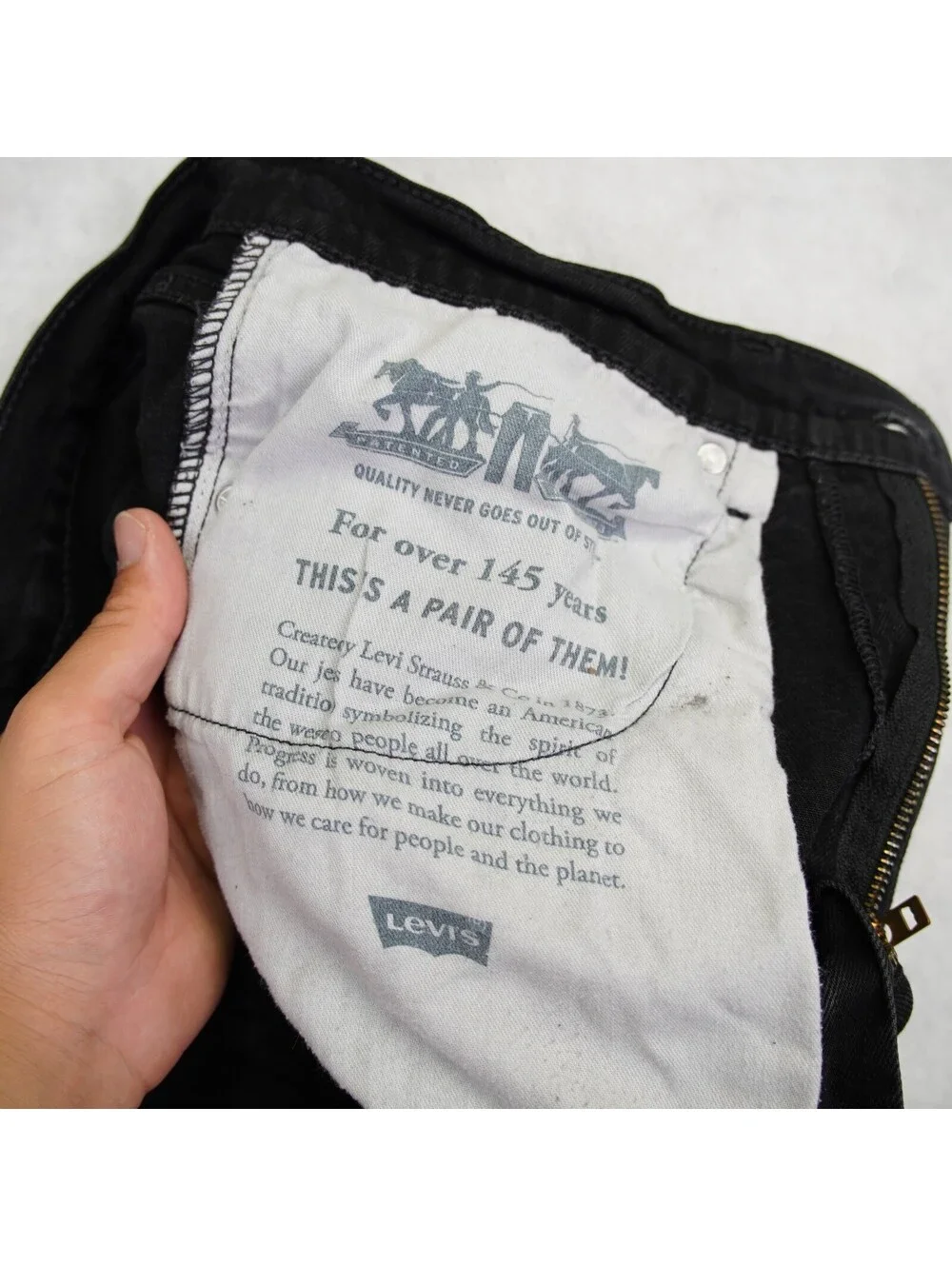 Levi's 505 Regular Fit Straight Jeans Men's Size 33x28(Tag 33x30) Black Cotton